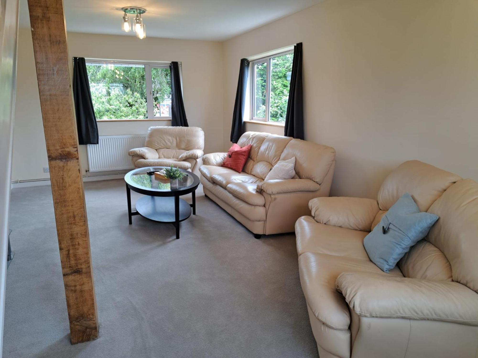 Beautiful 5 Bedroom Bungalow, Sleeps 7, In קאלן מראה חיצוני תמונה